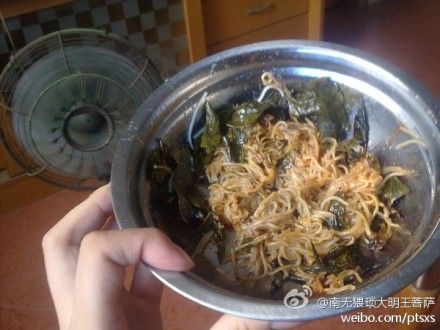 吃货男为求极致美味用海洛因炖鸡 盘点黑暗料理