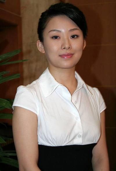 潘晓婷胸部压球 裁判判犯规 图揭潘晓婷真实身材(组图