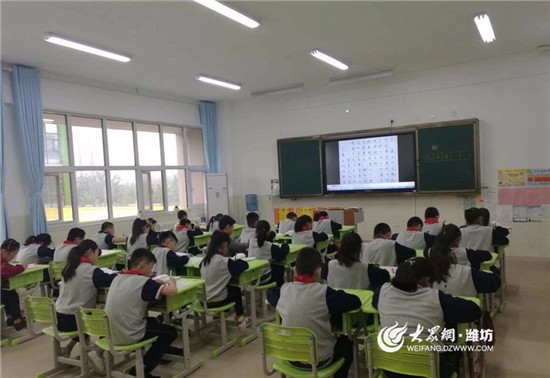 潍坊高新区大观小学举办硬笔书法优秀作品评选活动