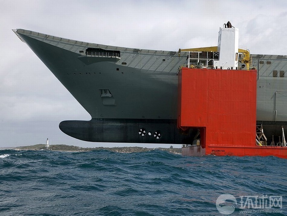 堪培拉号抵达菲利普港海湾