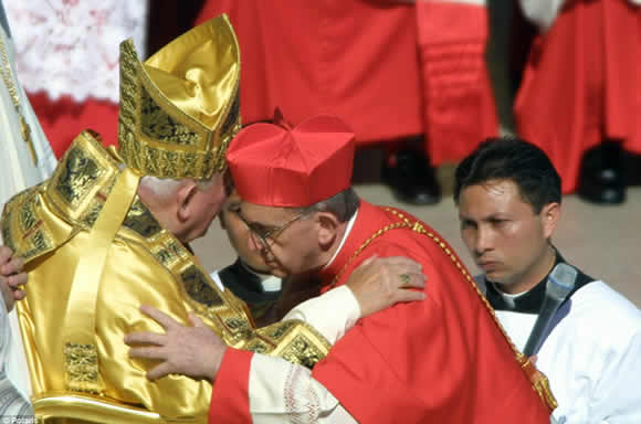 新任教皇阿根廷红衣主教贝尔奥利奥.