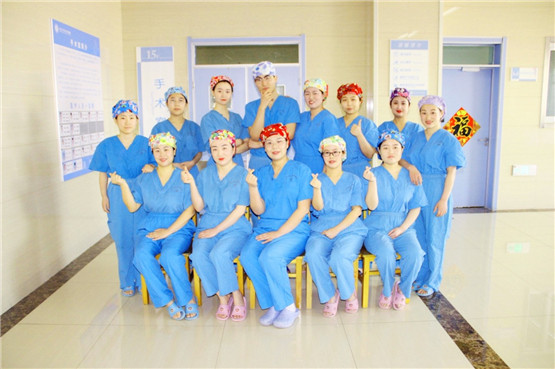安丘市妇幼保健院手术室护理团队:无影灯下的天使