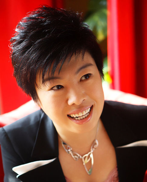 于丹北大被轰下台:回应称其实只想鞠一躬