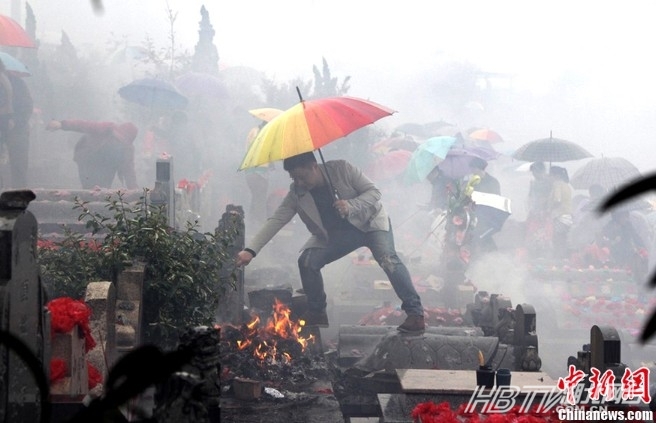 揭秘清明节扫墓神级祭品